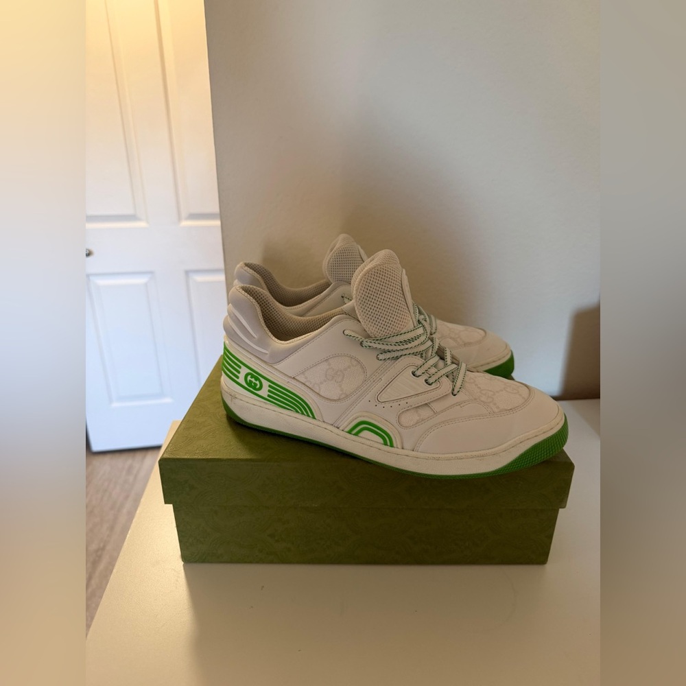 Gucci  Sneakers – Size 40